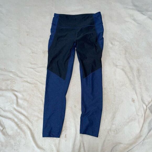 Outdoor Voices Navy Blue and Black Cropped Leggings | Sz S - Picture 2 of 5